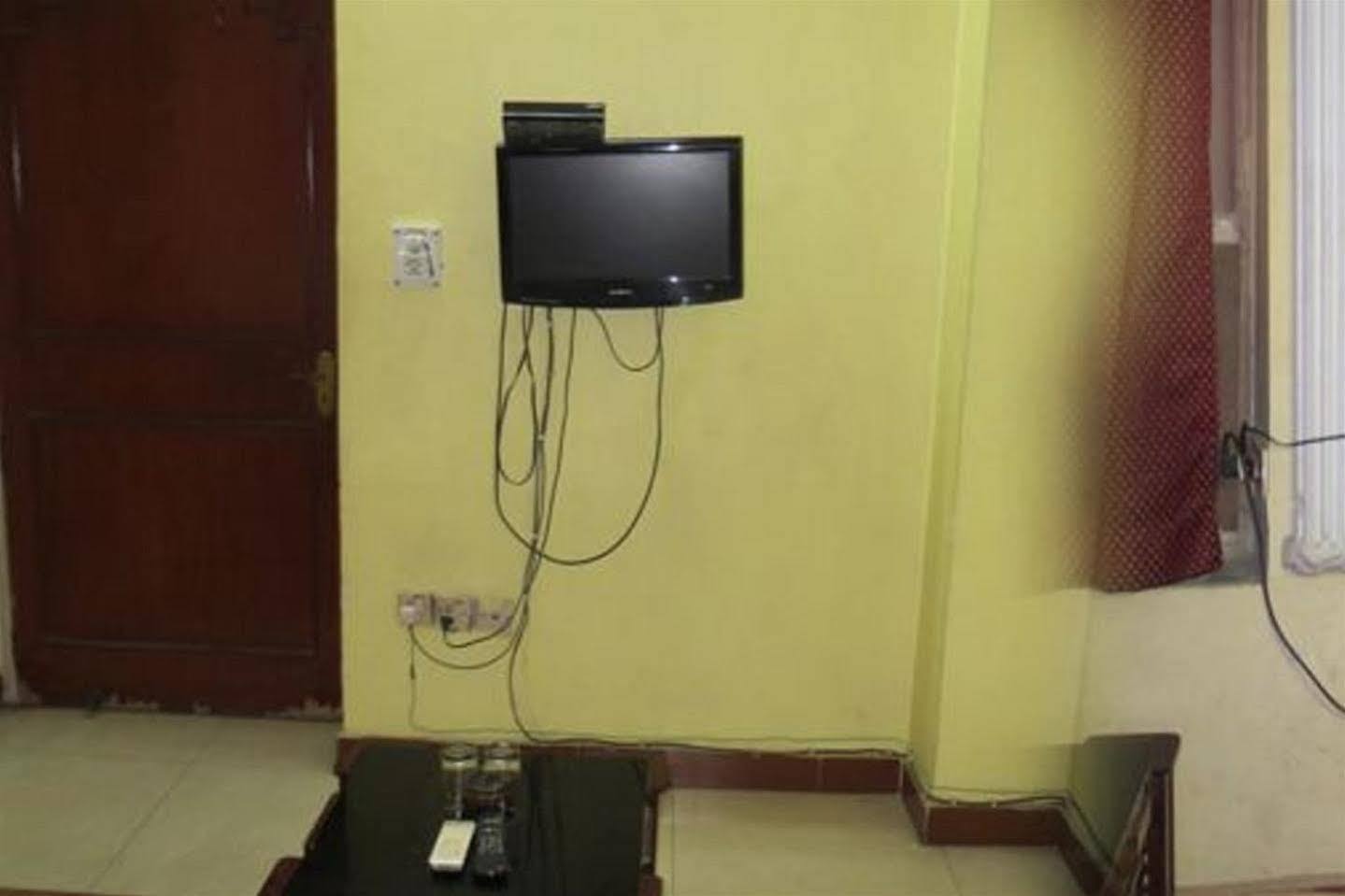Hotel Krishna Palace New Delhi Exterior photo